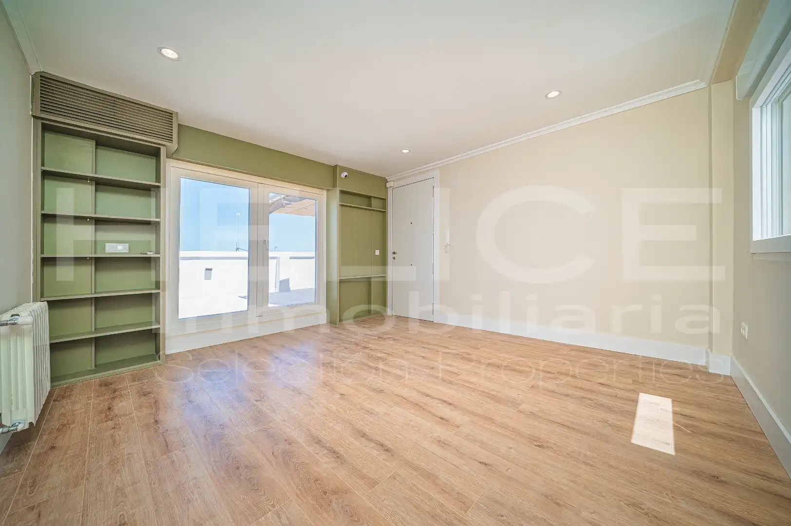 Attic for sale in Barrio de Benicalap