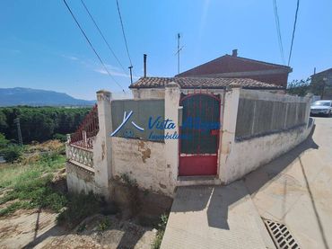 Detached house with garden for sale in Trasera San Bartolomé