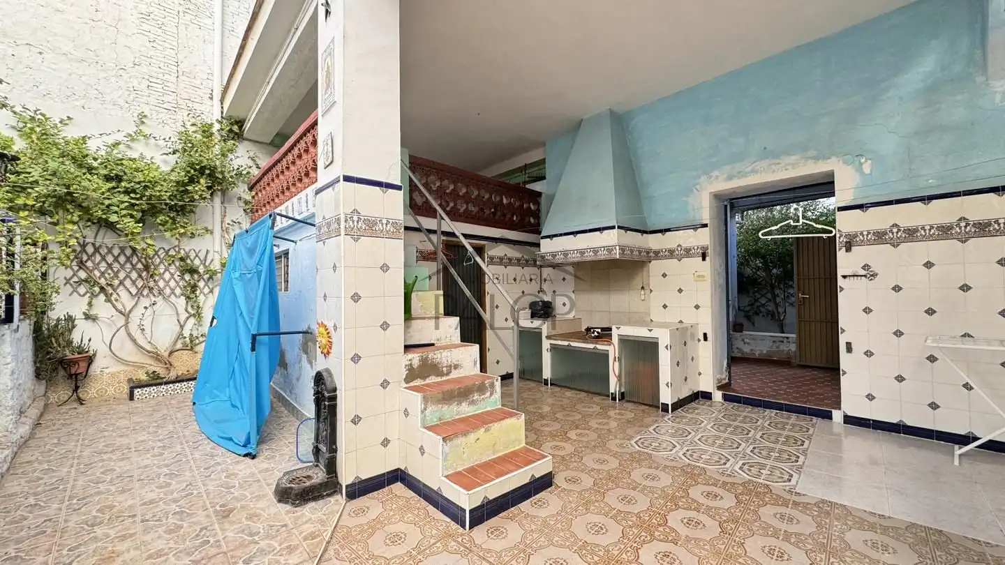 Houses for sale in La Pobla Llarga  with Private garden, Terrace and Storage room