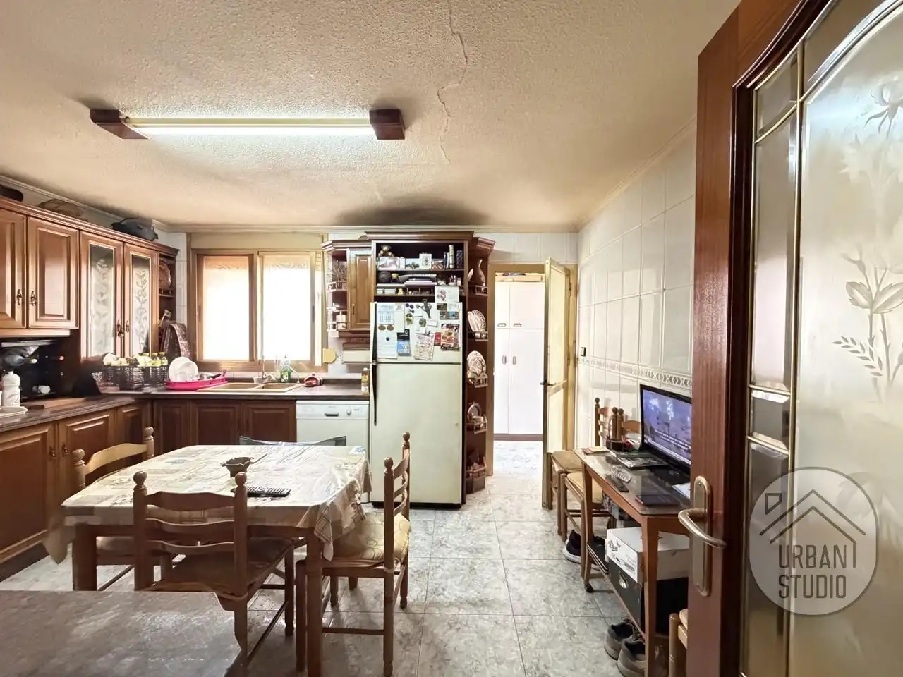 Kitchen of Flat for sale in Elda  with Heating