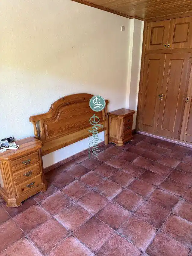 Habitación de Casa o chalet de alquiler en Valverde del Majano con Calefacción, Terraza y Balcón