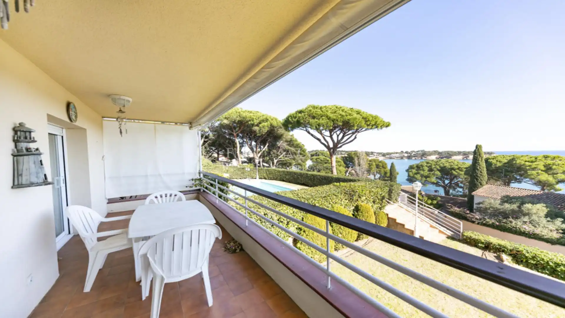 Terrasse von Wohnungen zum Verkauf in Sant Feliu de Guíxols mit Heizung, Terrasse und Möbliert