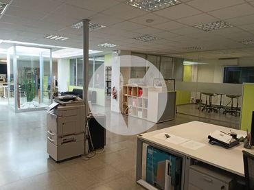 Business premises for sale in Ponent