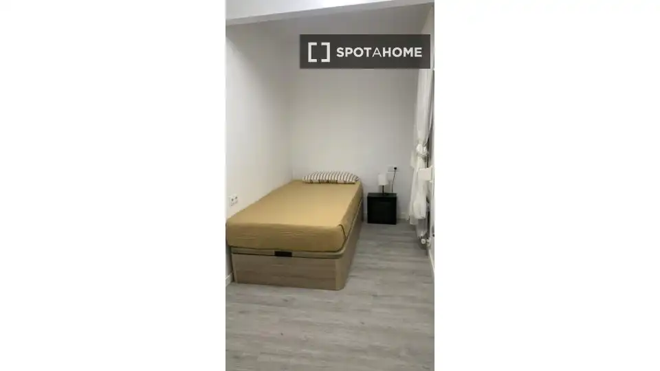 Habitación en Sant Adrià de Besòs, Barcelona