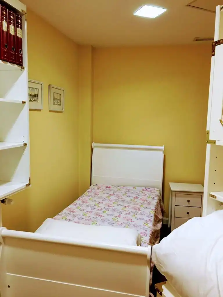 Schlafzimmer von Wohnung zur Miete in Madrid mit Klimaanlage, Heizung und Parkett