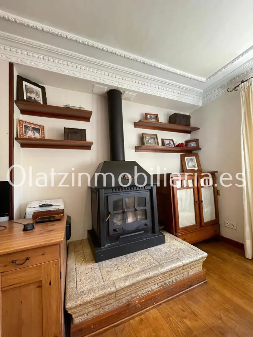 Sala de estar de Casa o chalet en venta en Zalla  con Calefacción, Terraza y Trastero