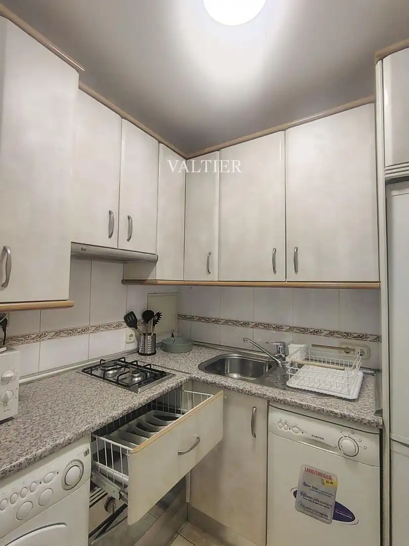 Cocina de Piso de alquiler en Madrid con Aire acondicionado y Amueblado