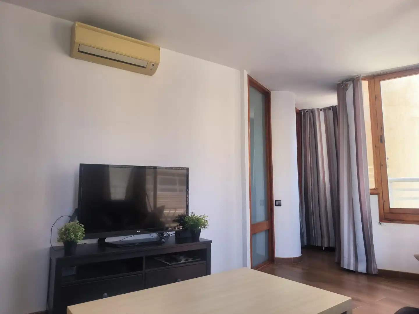 Wohnzimmer von Wohnung zur Miete in Torremolinos mit Klimaanlage, Terrasse und Möbliert