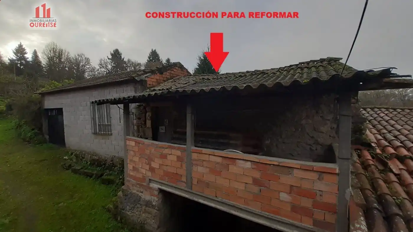 Außenansicht von Haus oder Chalet zum Verkauf in Ourense Capital  mit Balkon