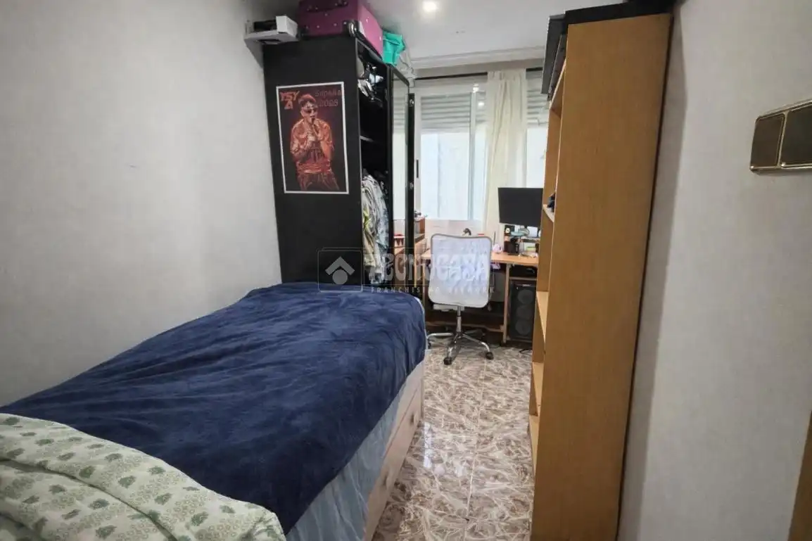 Habitación de Piso en venta en Valencia con Aire acondicionado