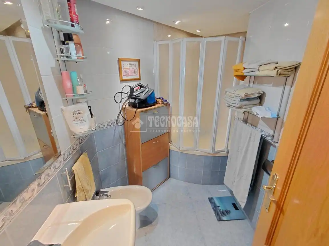 Bathroom of Flat for sale in Móstoles  with Heating and Terrace