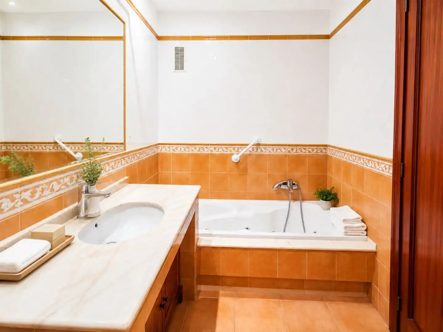 Baño de Ático en venta en Alaquàs con Aire acondicionado y Trastero