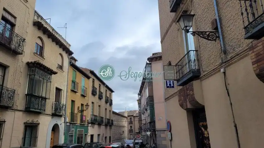 Vista exterior de Piso en venta en Segovia con Calefacción y Balcón