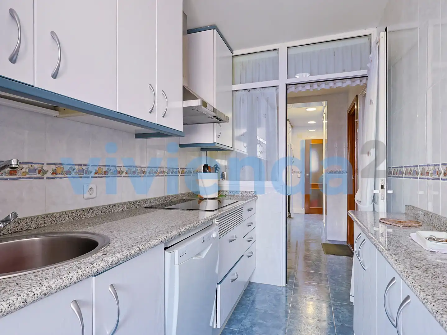 Kitchen of Flat for sale in Madrid  with Heating, Terrace and Storage room