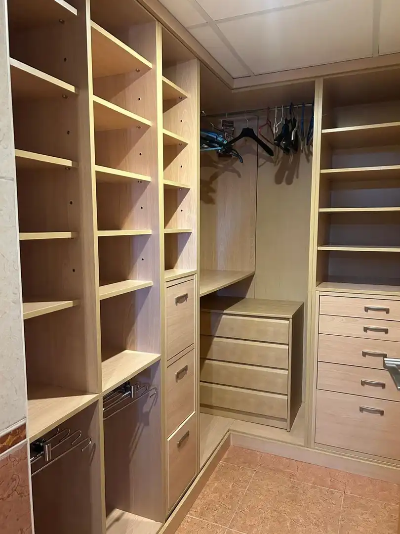 Bedroom of Flat for rent in Valencia  with Air Conditioner, Storage room and Furnished