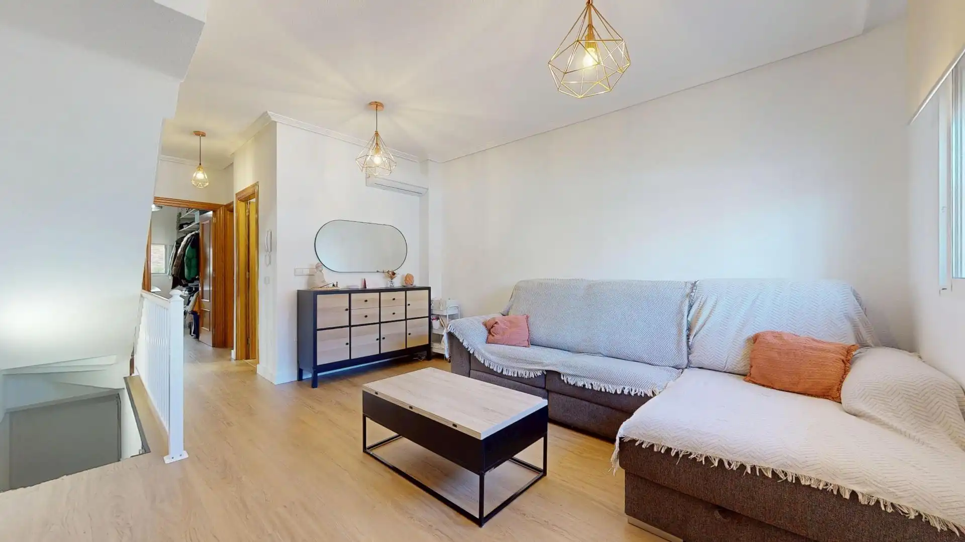 Sala d'estar de Casa adosada en venda en San Pedro del Pinatar amb Aire condicionat, Terrassa i Balcó