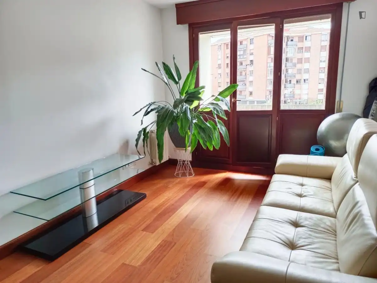 Habitació a Iralabarri