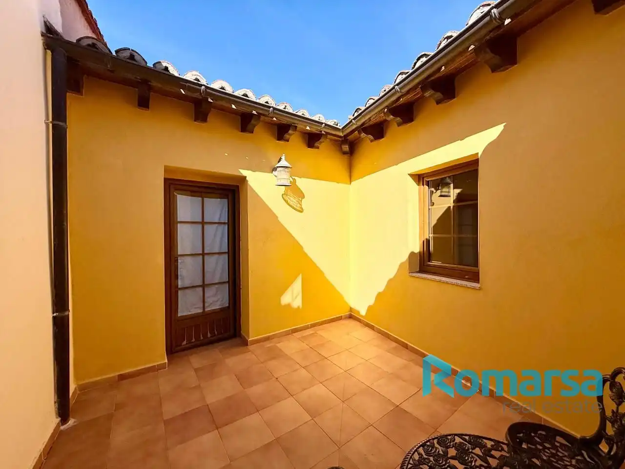 Terrace of Houses for sale in Bohoyo  with Heating, Parquet flooring and Furnished