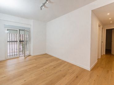 Flat with lift for sale in Calle Hogar 68