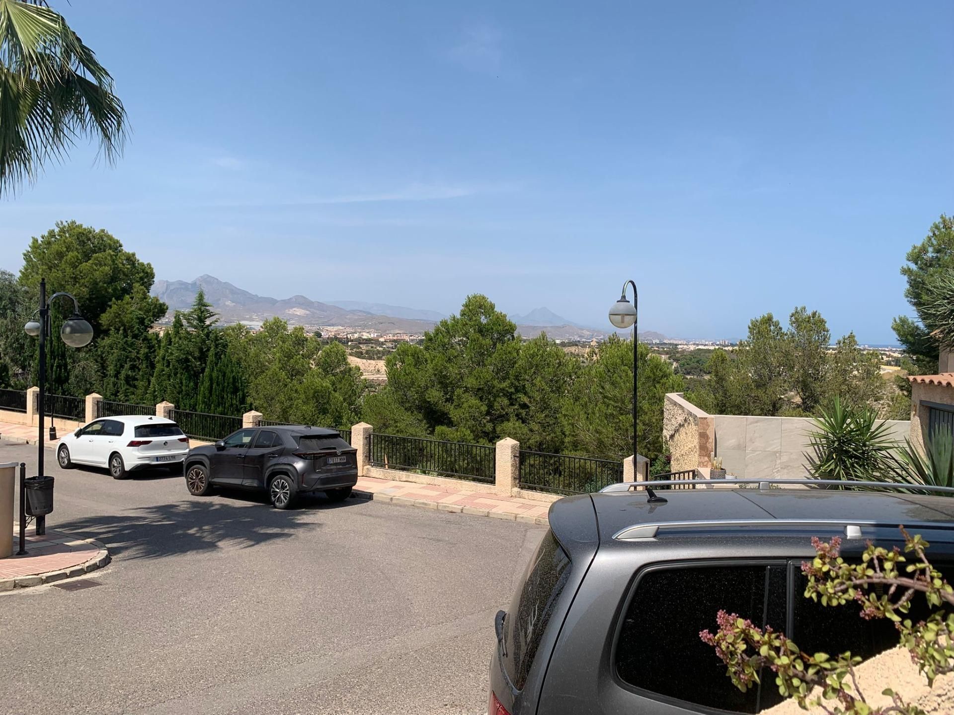 Exterior view of Single-family semi-detached for sale in Mutxamel  with Heating, Private garden and Balcony