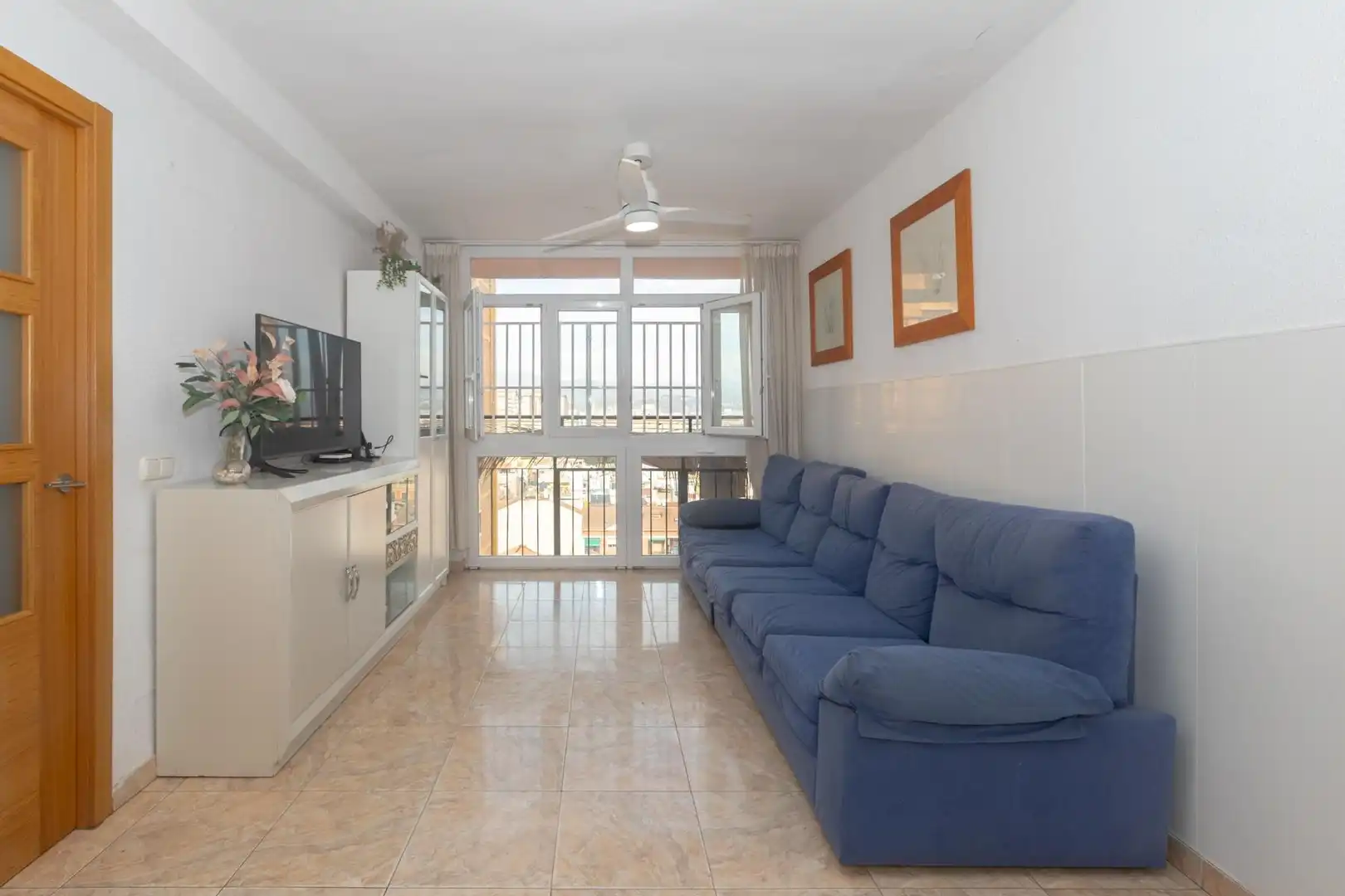 Sala de estar de Piso en venta en Carretera de Cádiz