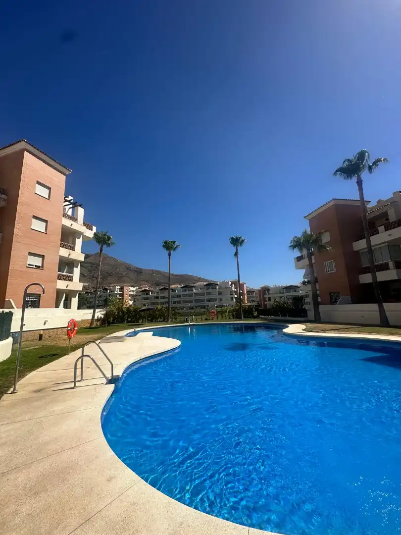 Vista exterior de Pis de lloguer en Benalmádena amb Terrassa, Moblat i Forn