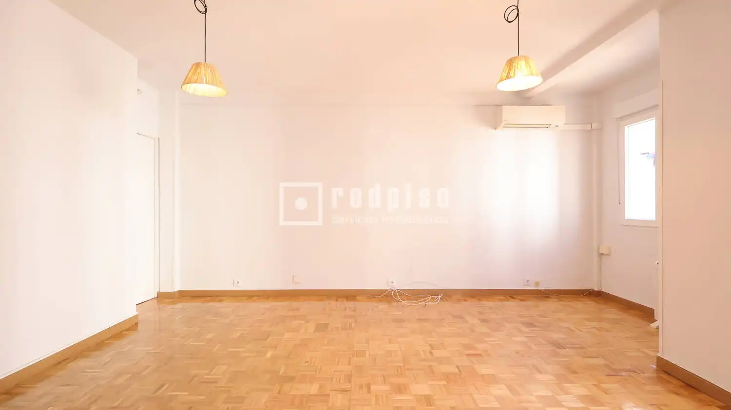 Habitación de Piso de alquiler en Madrid con Calefacción y Terraza