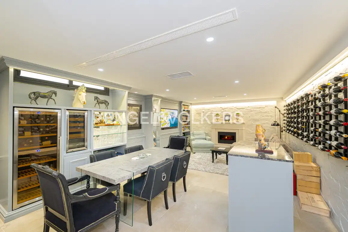Detached house with pool for sale in Calle Copenhague, imagen 35