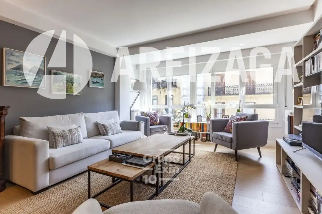 Piso en venta en Bergara Kalea, Área Romántica