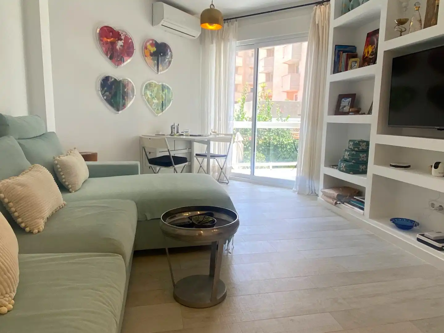 Sala d'estar de Apartament en venda en Eivissa amb Calefacció, Jardí privat i Moblat