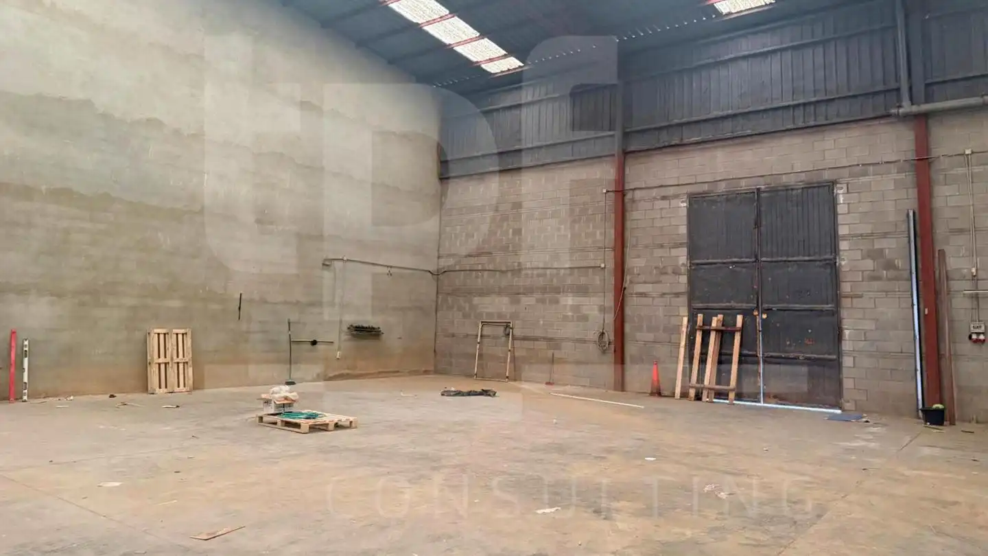 Industrial building to rent in calle Sèquia de Favara, imagen 3