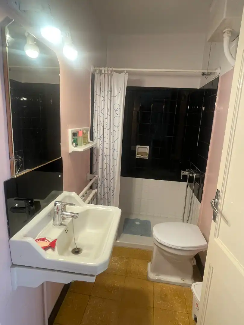 Bathroom of Houses for sale in Les Borges Blanques  with Air Conditioner, Heating and Terrace