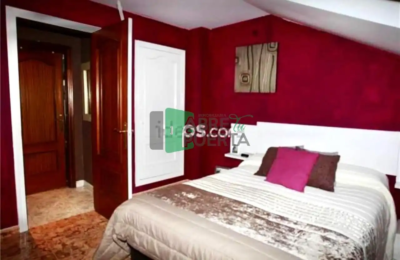 Schlafzimmer von Wohnung zum Verkauf in Barbadás mit Heizung, Terrasse und Möbliert