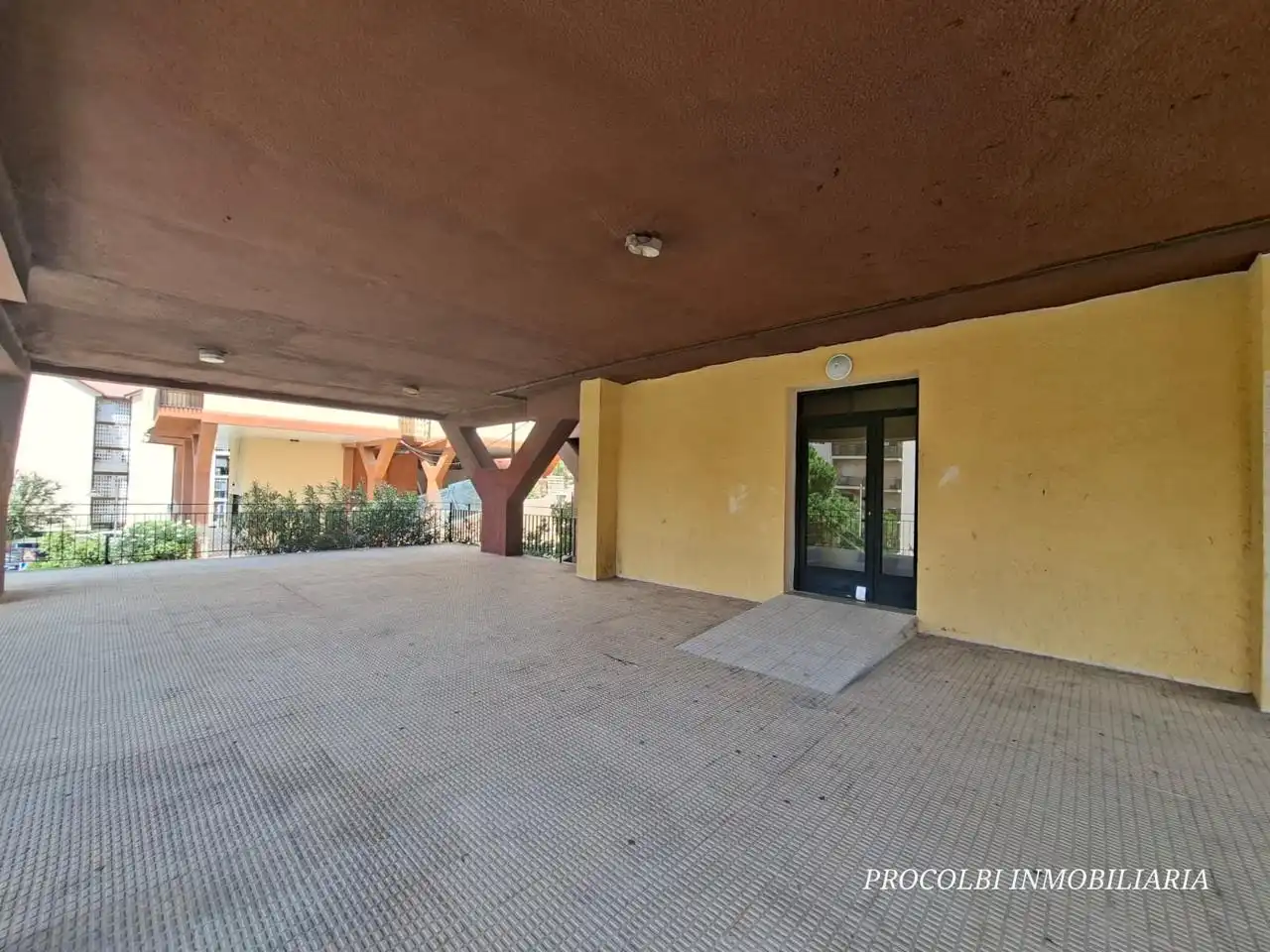 Aparcament de Pis en venda en Algete amb Calefacció, Terrassa i Moblat