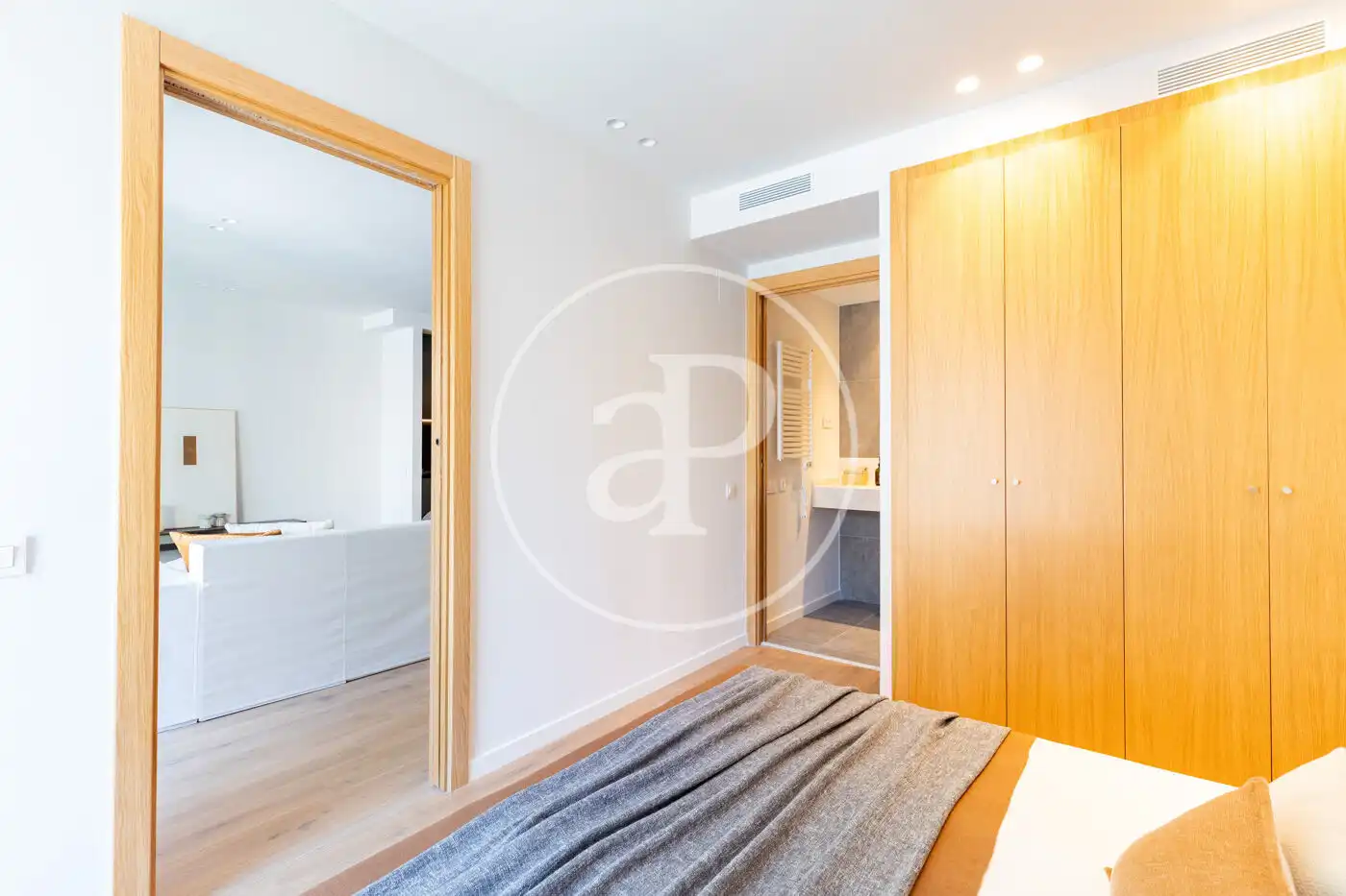 Bedroom of Flat for sale in Sant Cugat del Vallès  with Air Conditioner, Heating and Terrace