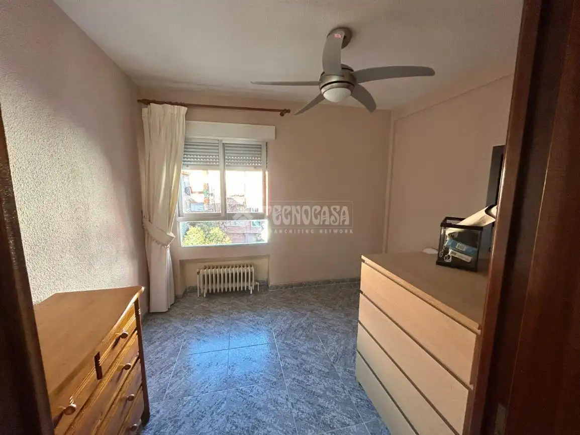 Habitación de Piso en venta en Alcalá de Henares con Amueblado