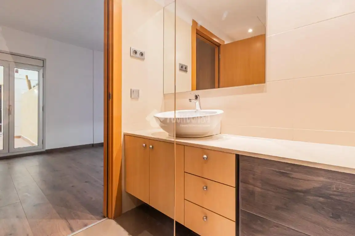 Baño de Piso en venta en Sant Cugat del Vallès