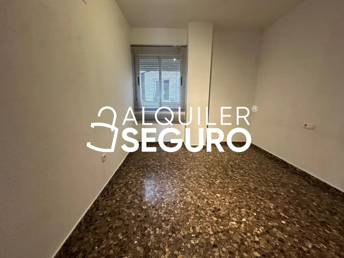 Vista exterior de Piso de alquiler en Meliana con Calefacción