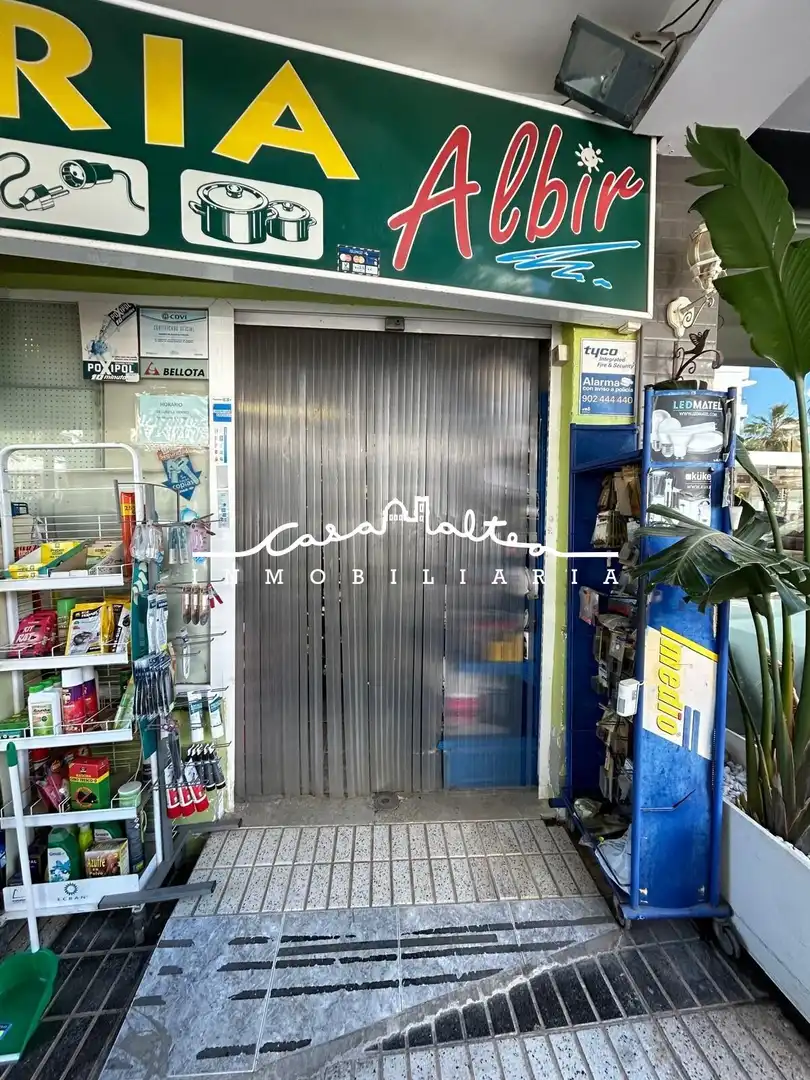 Local en venta en L'Alfàs del Pi con Terraza