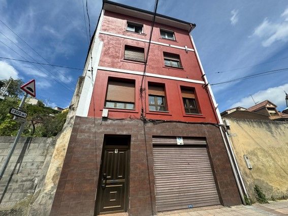 Vista exterior de Pis en venda en Langreo