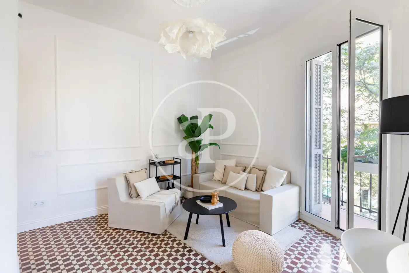 Wohnzimmer von Wohnung zum Verkauf in Barcelona mit Klimaanlage, Heizung und Balkon