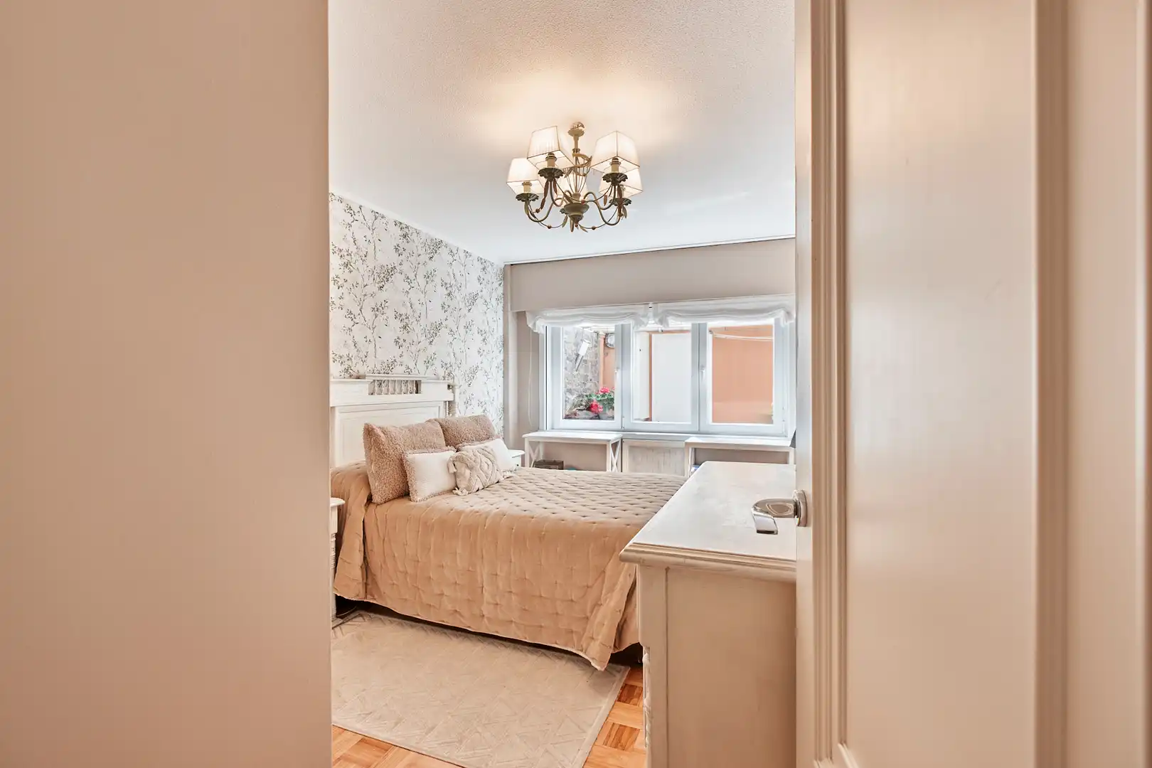Bedroom of Flat for sale in A Coruña Capital   with Parquet flooring, Terrace and Storage room