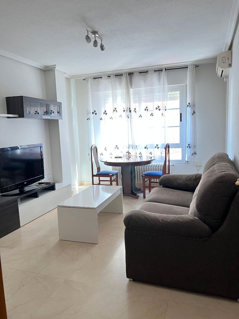 Living room of Apartment to rent in Ciudad Real Capital  with Air Conditioner, Heating and Furnished