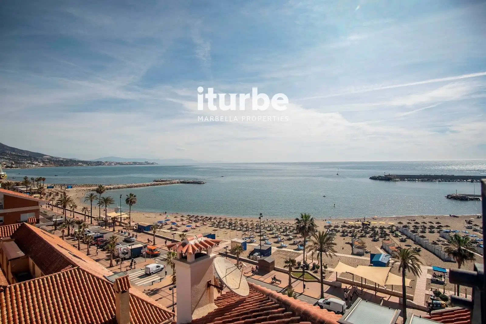 Dachboden zur Miete in Fuengirola mit Klimaanlage, Terrasse und Möbliert