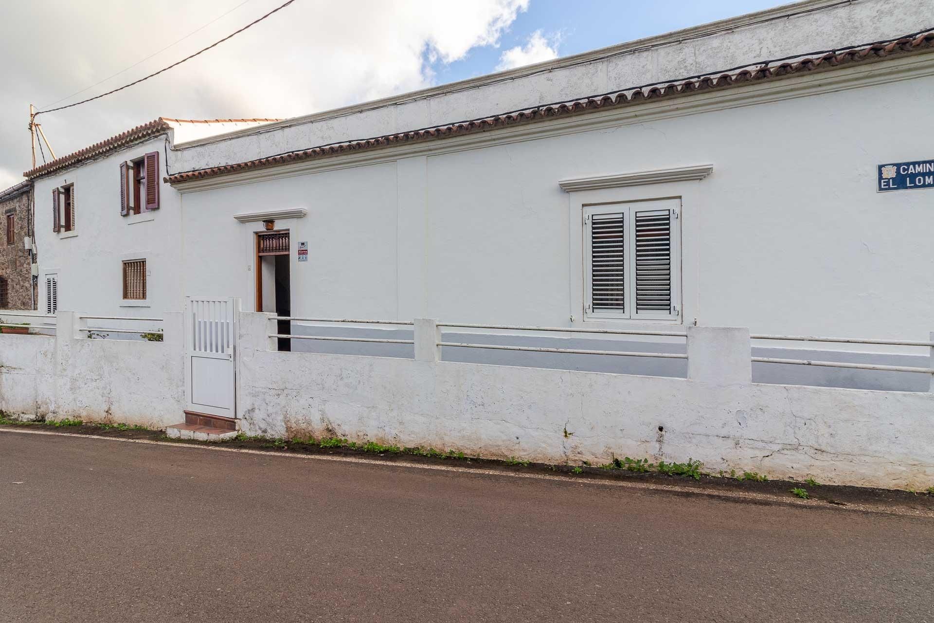 Vista exterior de Casa o xalet en venda en Teror amb Jardí privat