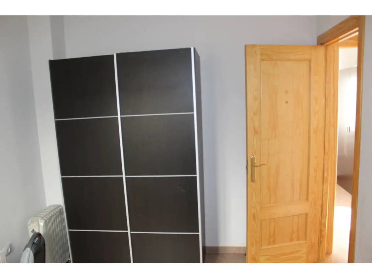 Schlafzimmer von Wohnung zur Miete in Las Gabias mit Klimaanlage, Heizung und Möbliert