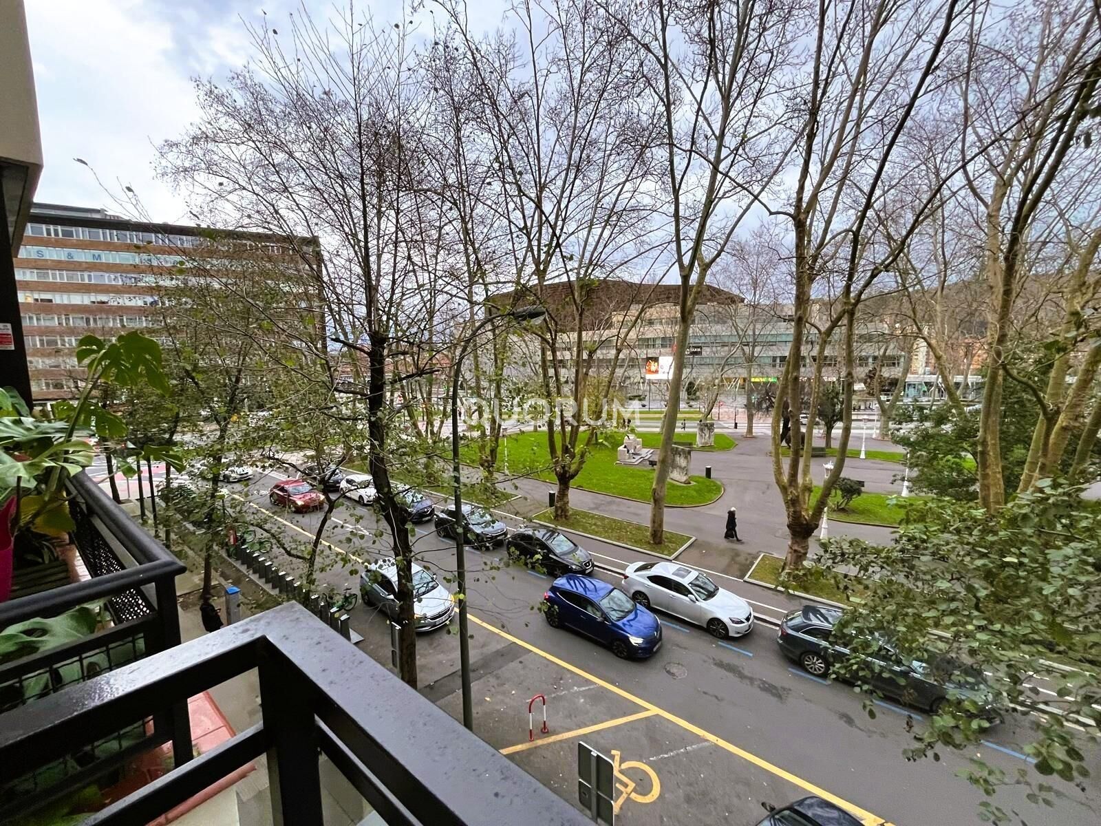 Vista exterior de Piso en venta en Bilbao  con Calefacción y Balcón