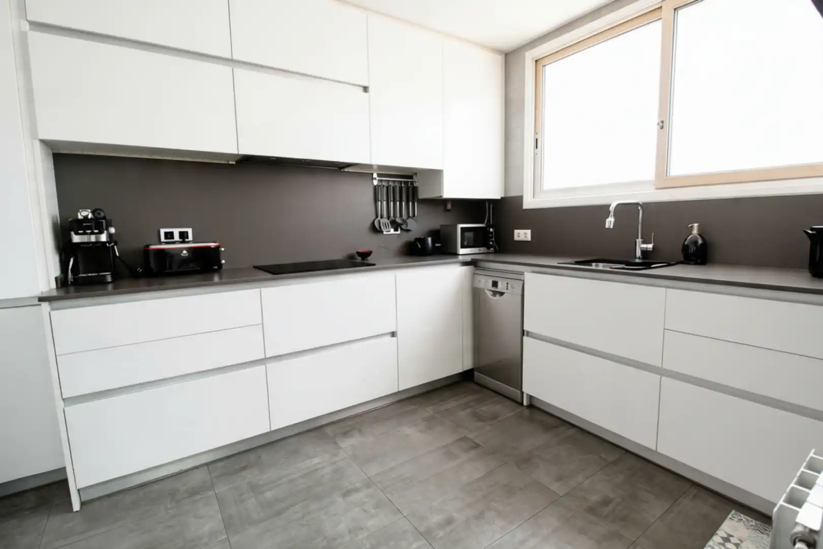 Kitchen of Detached homes for sale in  Barcelona Capital  with Air Conditioner, Heating and Parquet flooring