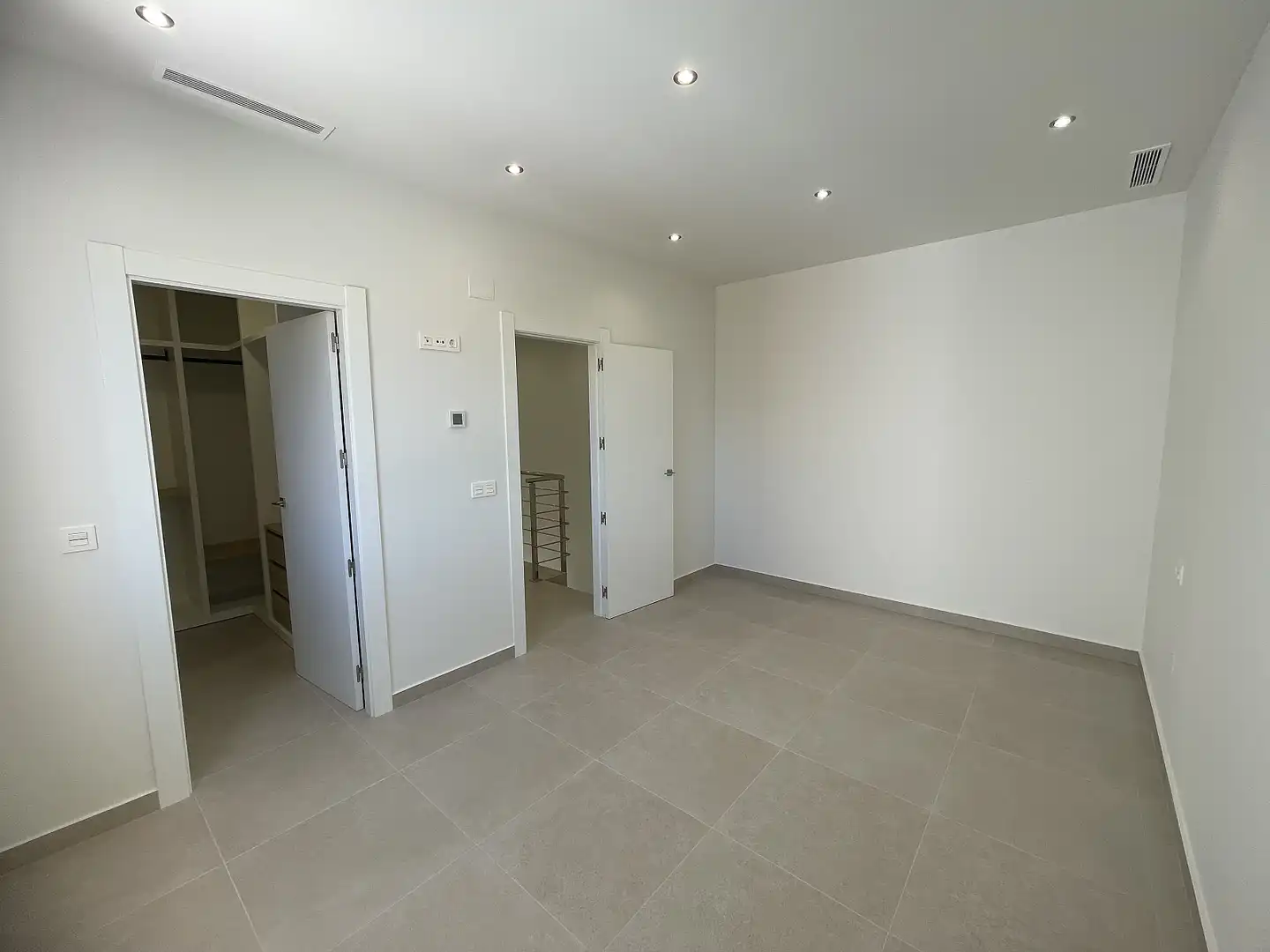 Houses for sale in Almoradí  with Air Conditioner, Private garden and Terrace