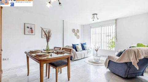 Foto 4 von Einfamilien-Reihenhaus zum Verkauf in Dalia, San Miguel, Armilla